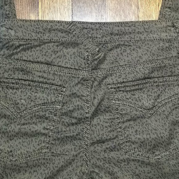 Joie Park Skinny Jeans | cropped leopard-print cotton-blend twill skinny pants - Picture 7 of 8